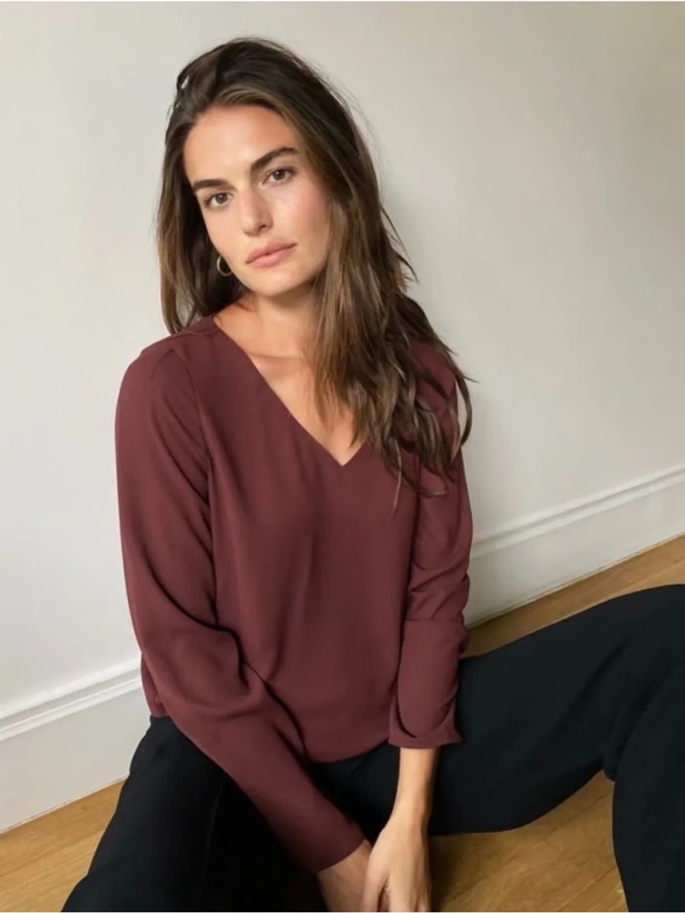 Babaton Long Sleeve V-Neck Top in Burgundy